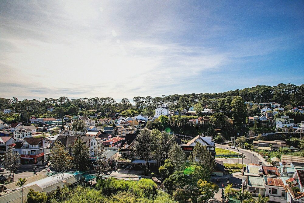 Фото Charlie Mansion Dalat