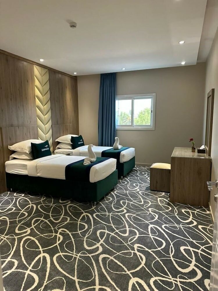 Фото Sunrise Suites