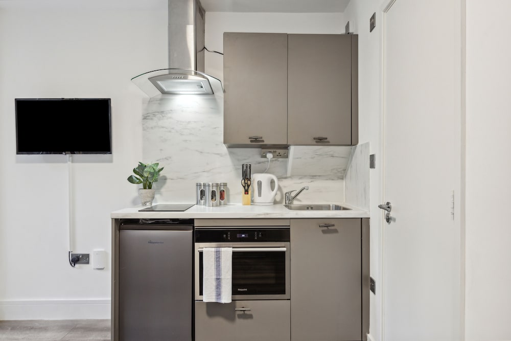 Фото Sutherland Apartments