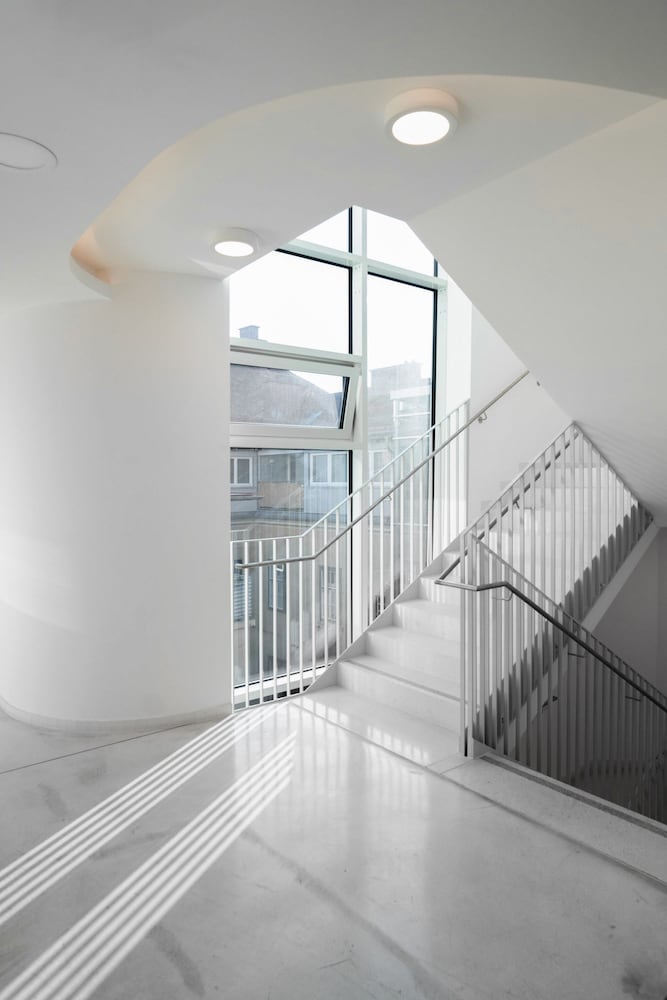 Фото Limehome Graz - Argos by Zaha Hadid