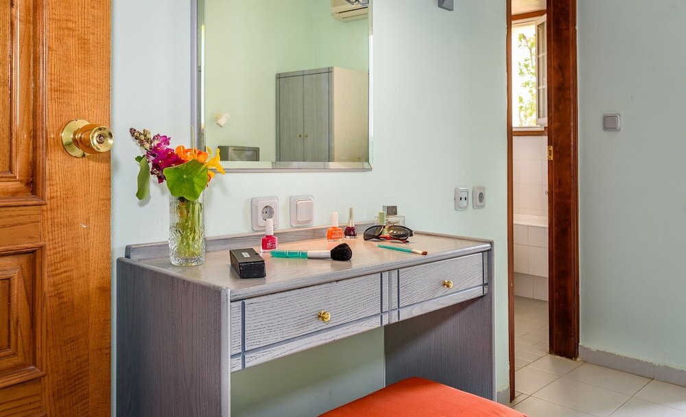 Фото Louladakis Apartments