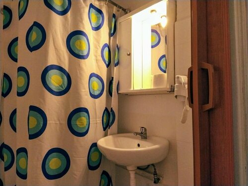 Гостиница Hotel Delfini в Пирее