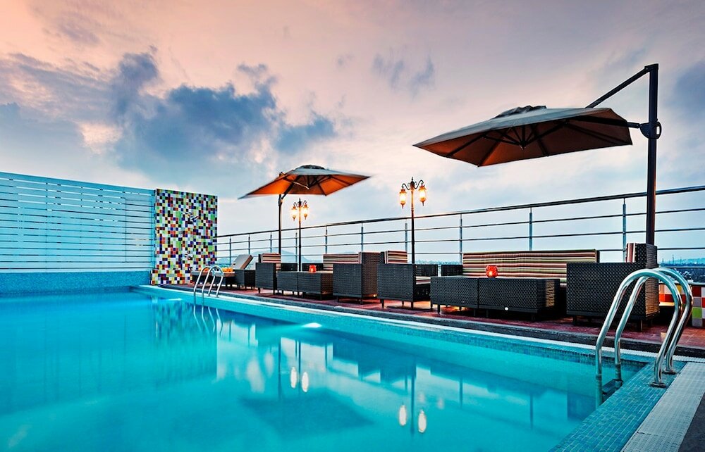 Фото отеля 1