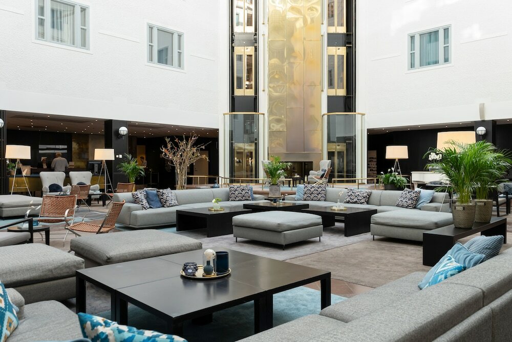 Фото отеля 2