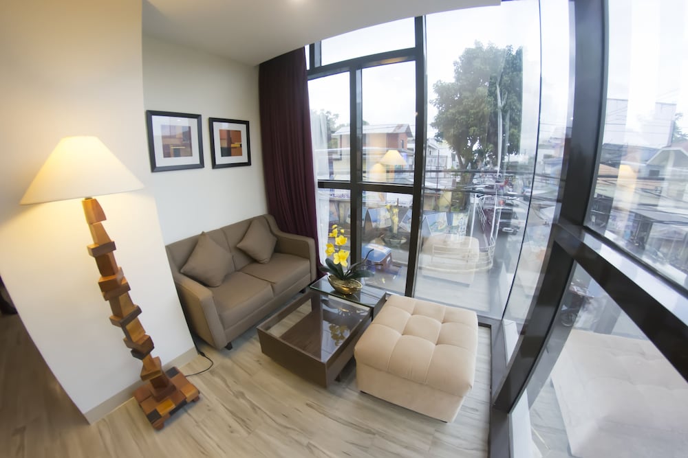 Фото Ironwood Hotel