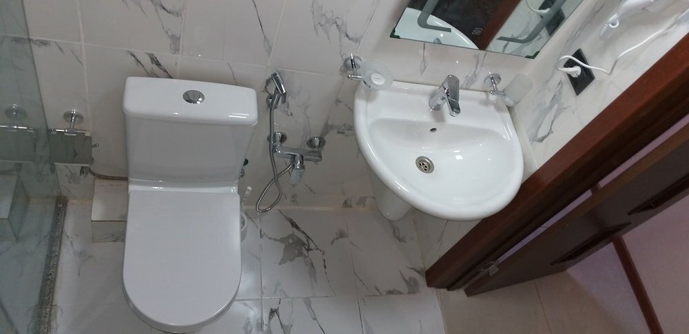 Фото Deluxe City Hotel