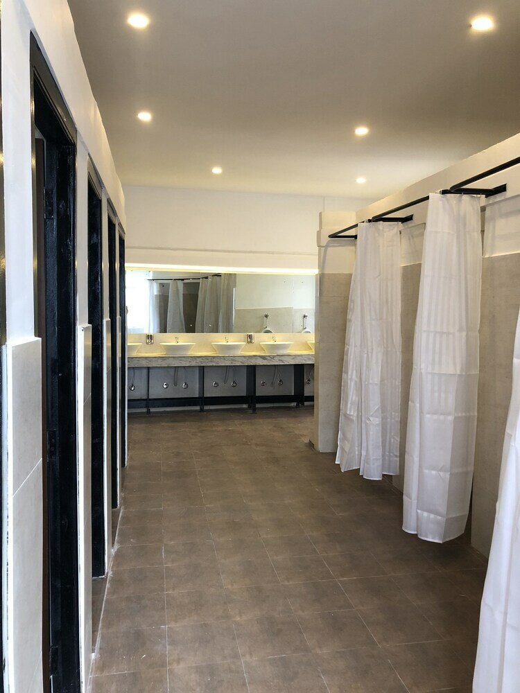 Фото Yakety Yak Hostel