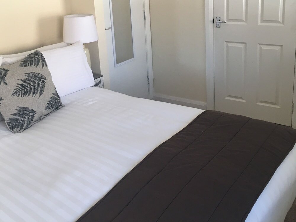 Фото Bishop Gate B&b