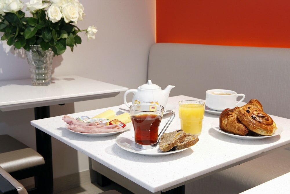 Фото Sure Hotel by Best Western Paris Gare du Nord