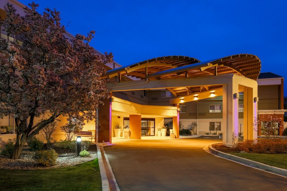 Фото Holiday Inn Express Milwaukee-West Medical Center, an Ihg Hotel