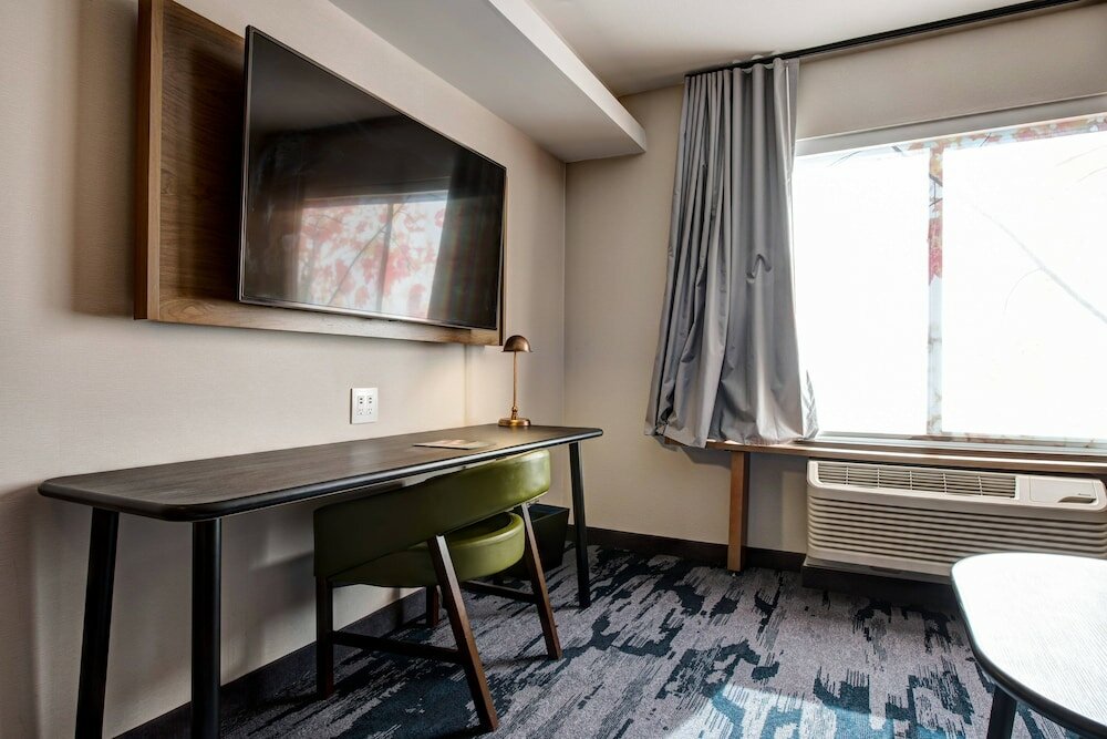 Фото Fairfield Inn & Suites by Marriott Minneapolis North