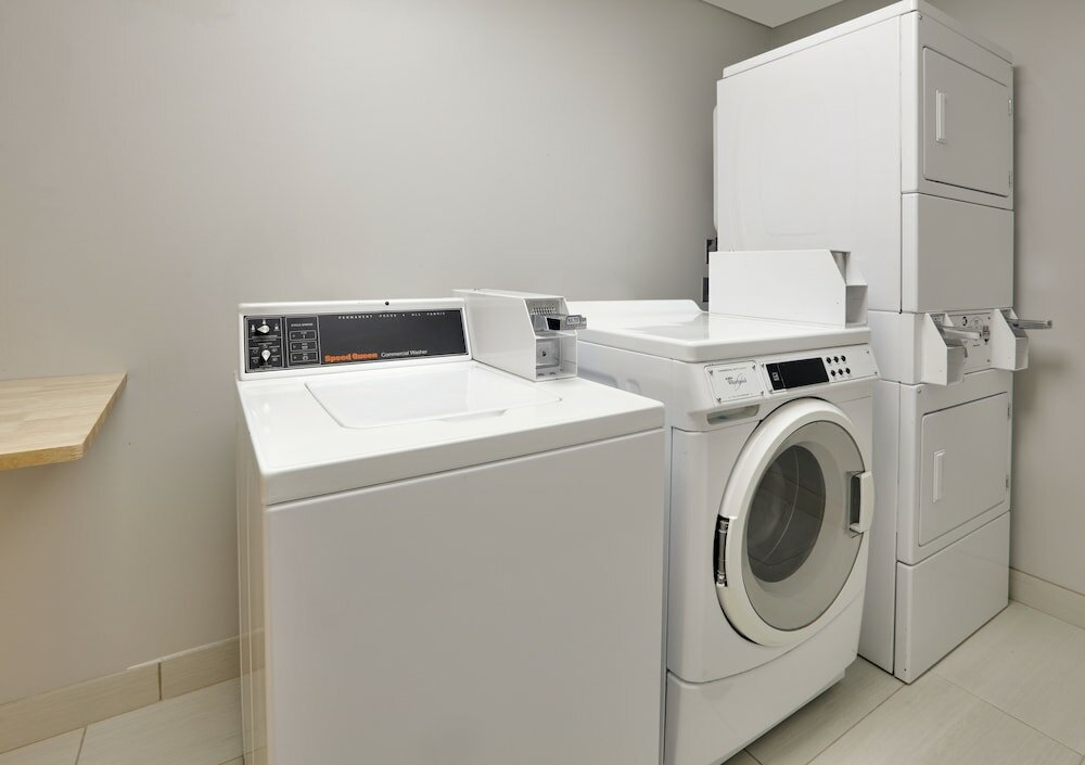 Фото Holiday Inn Express & Suites Irving Conv Ctr Las Colinas by Ihg