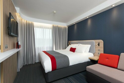 Гостиница Holiday Inn Express London Luton Airport, an Ihg Hotel