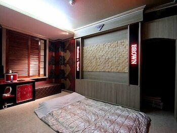 Фото Brown Hotel