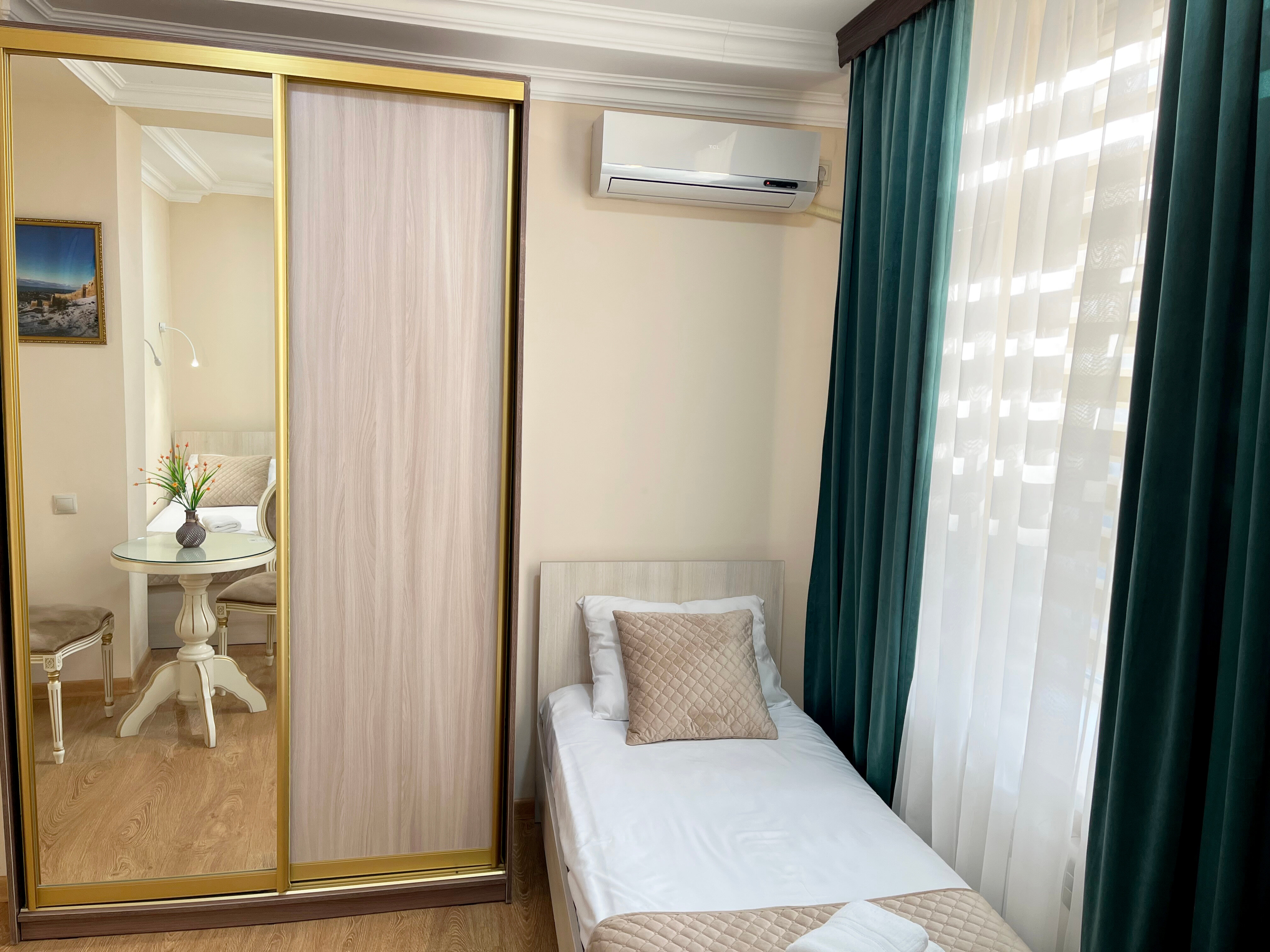 Фото Академия