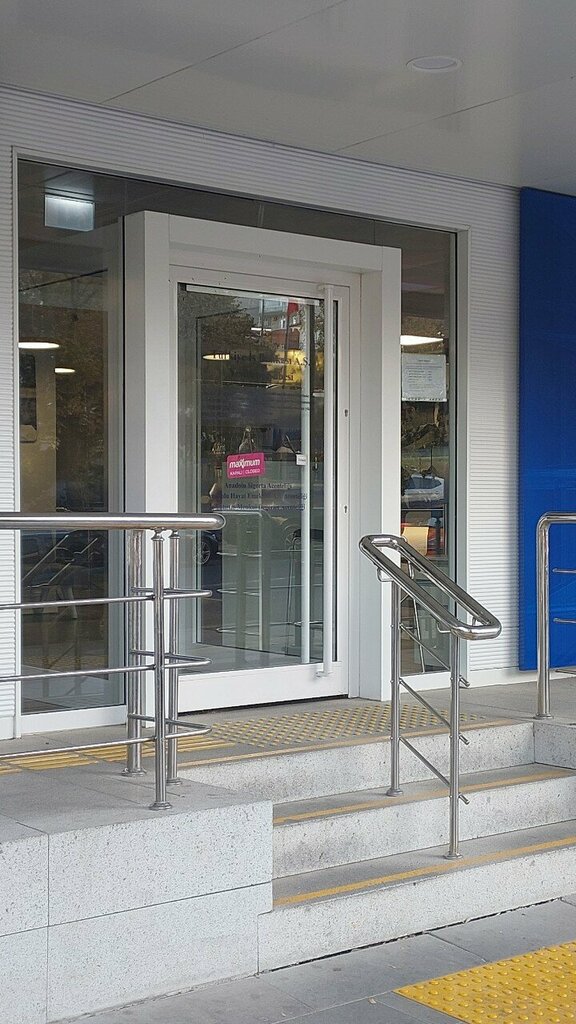 Bank Türkiye İş Bankası Yeşiltepe/Ankara Şubesi, Ankara, photo