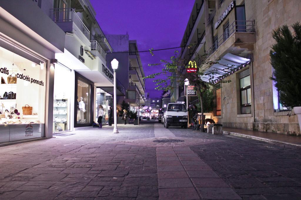 Фото Royal Apart Hotel