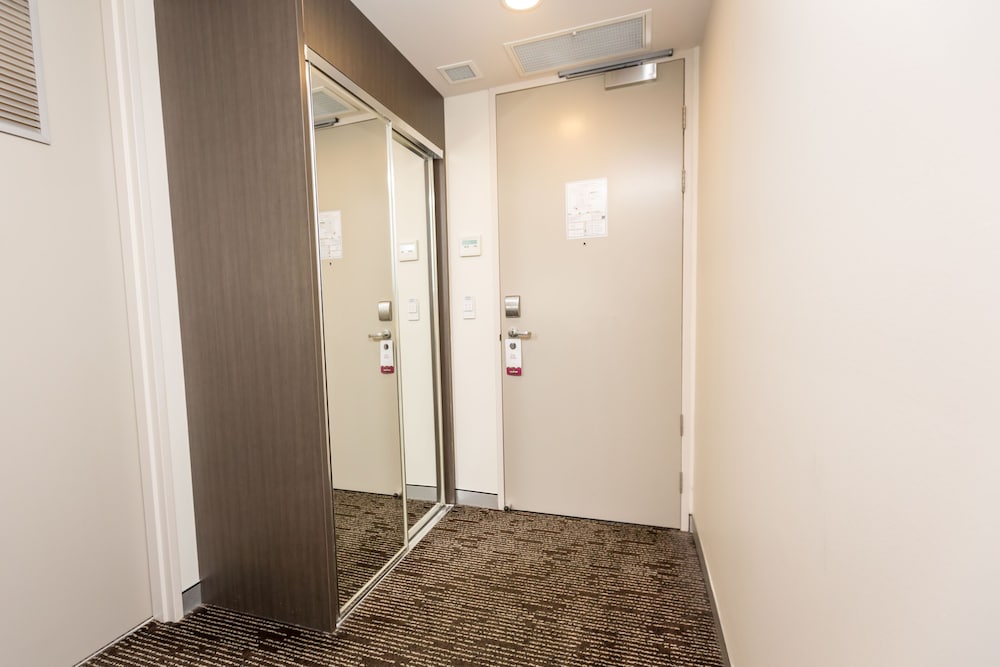 Фото The Colmslie Hotel