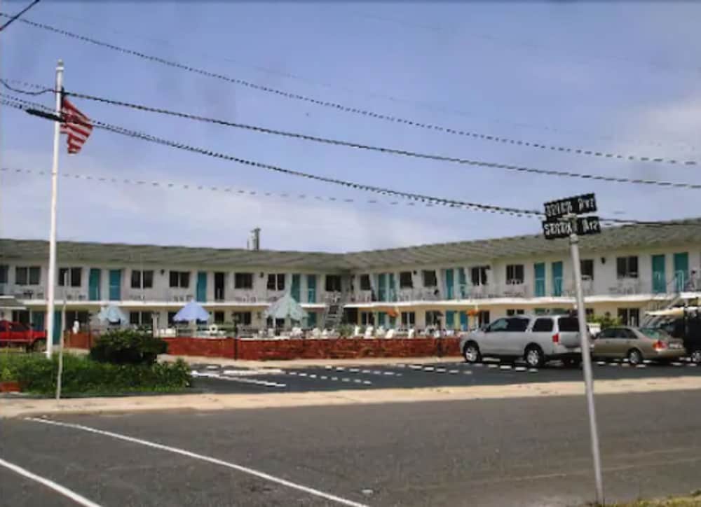 Фото Jetty Motel