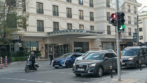 Гостиница Wyndham Grand Istanbul Kalamis Marina Hotel в Кадыкёй