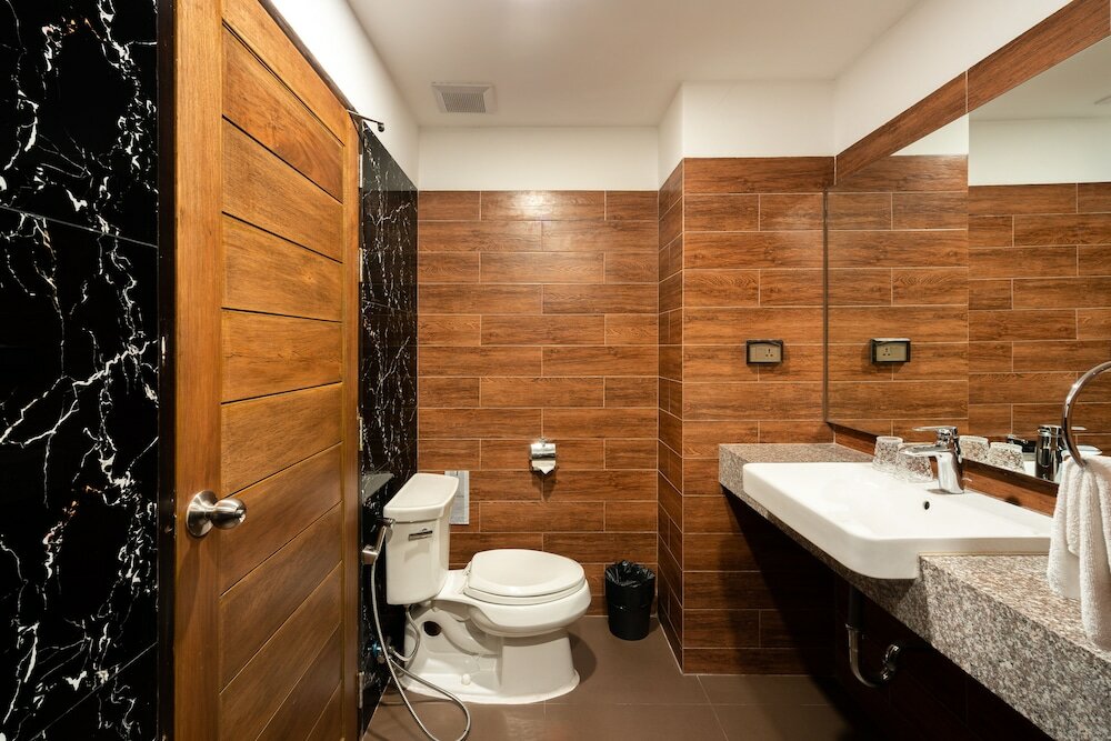 Фото LawinTa Hotel 