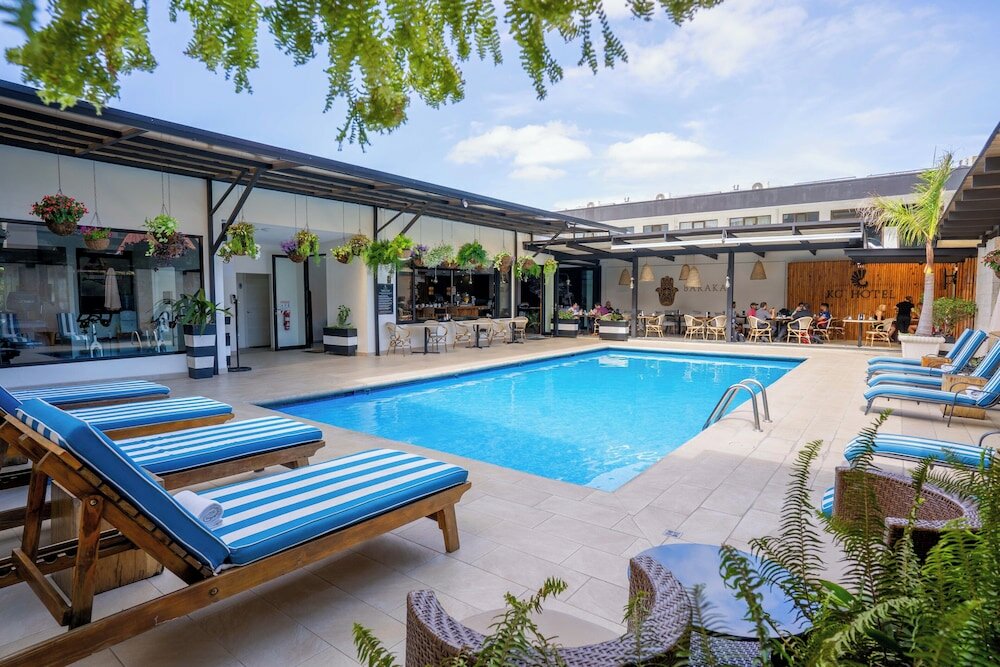 Фото отеля 2