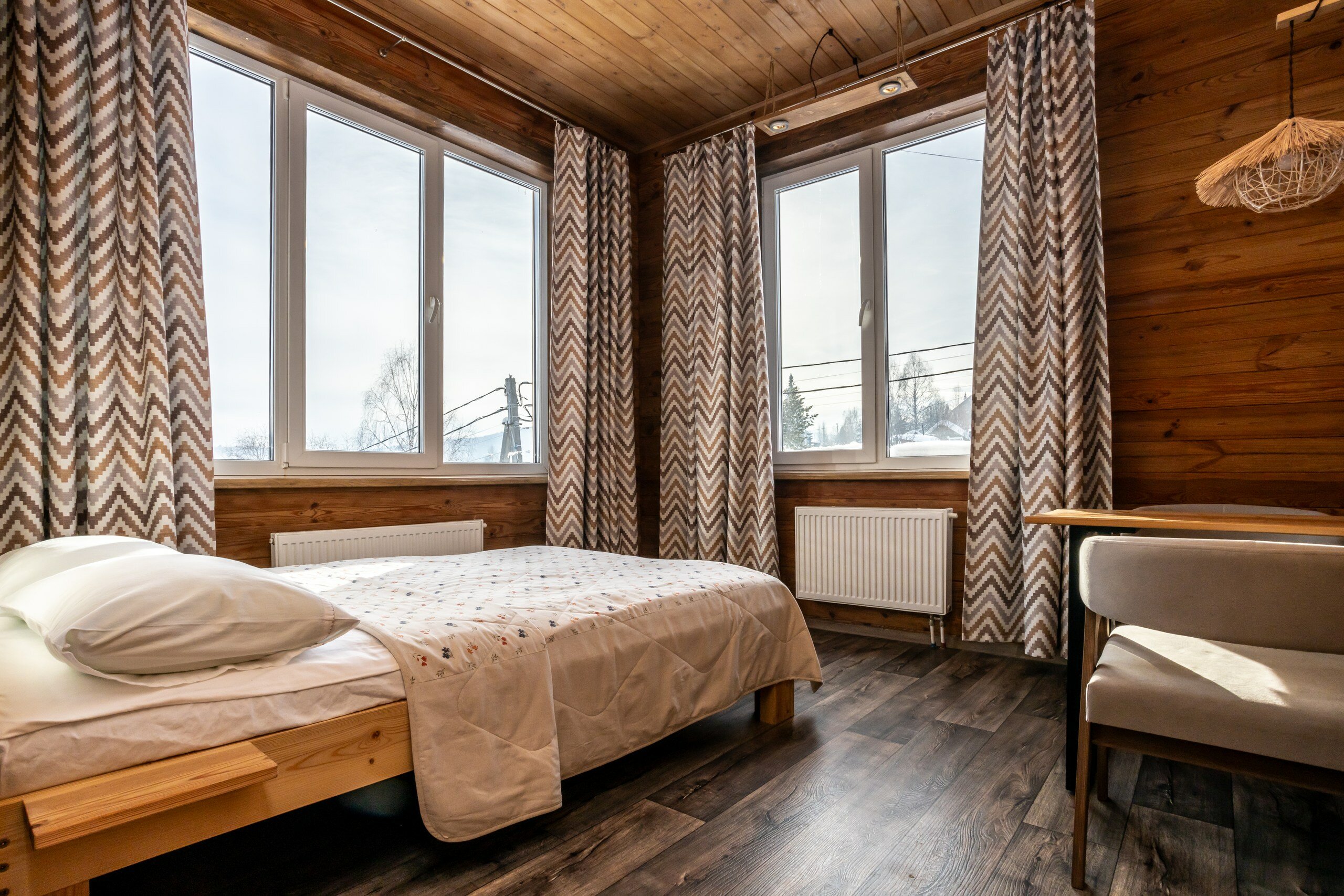 Фото Рыжий пони