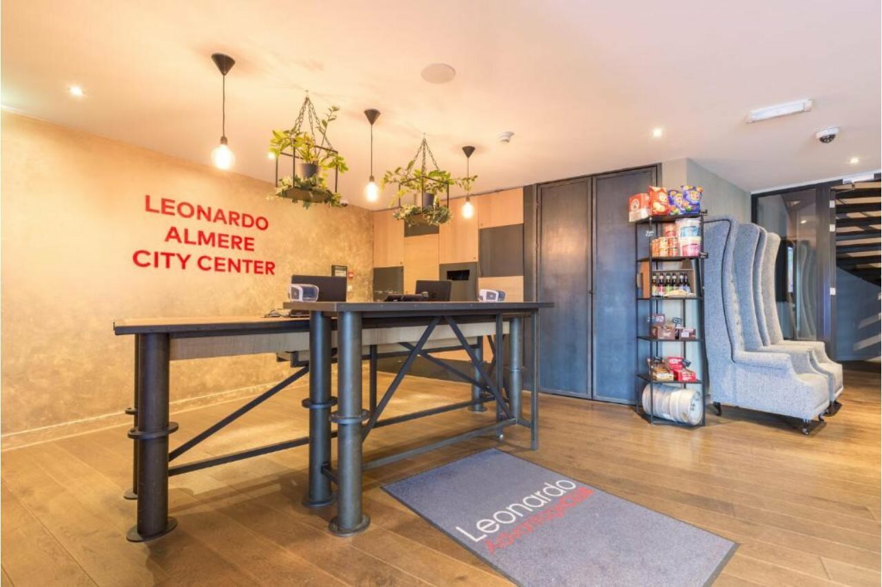 Фото Leonardo Hotel Almere City Center