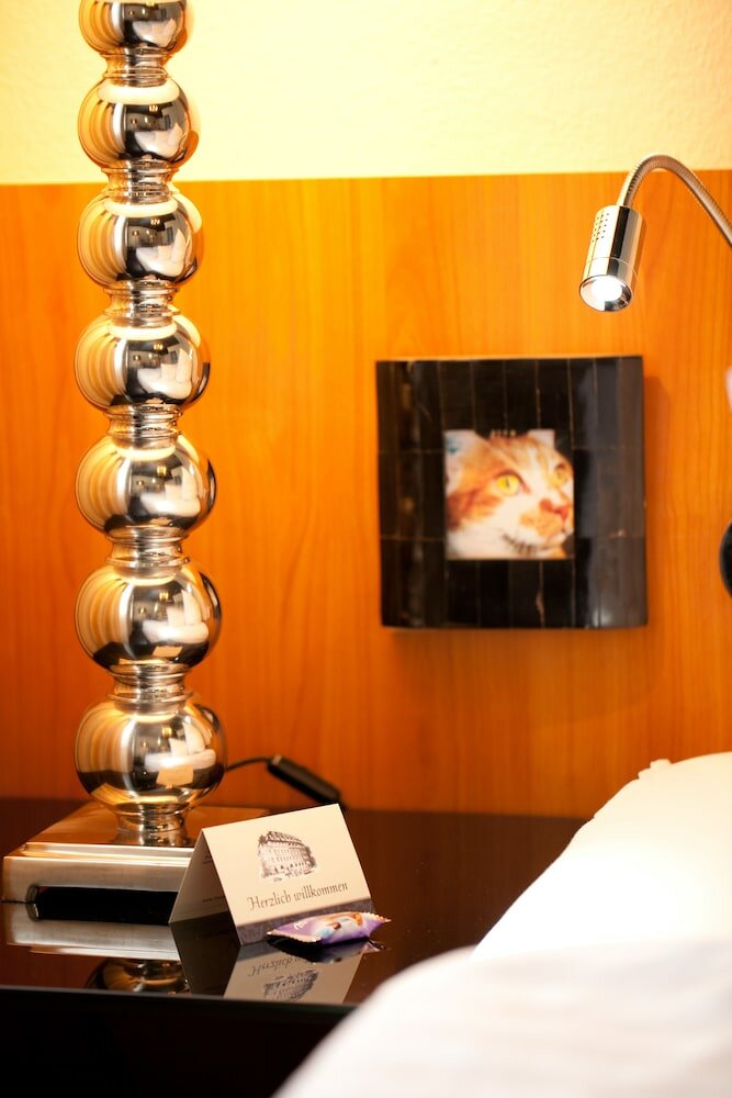 Фото Hotel Würzburger Hof