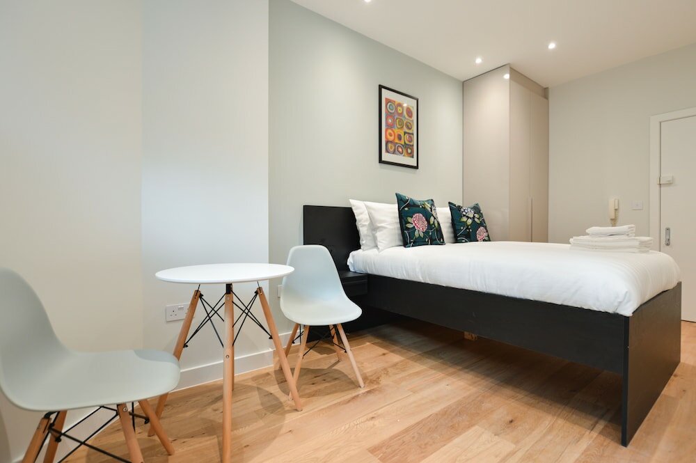 Фото St James House Serviced Apartments