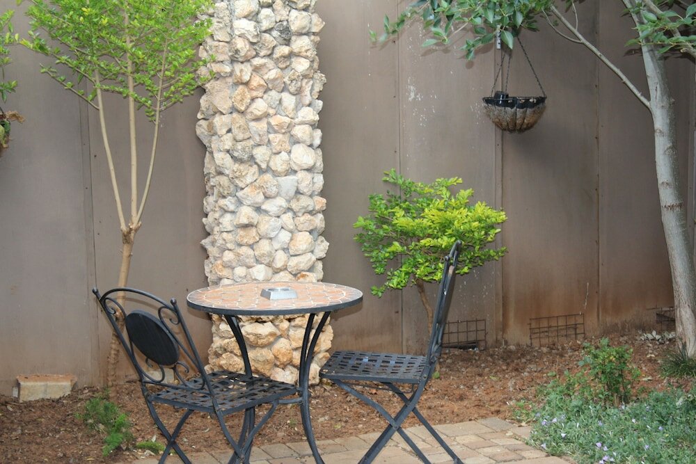 Фото Cottonwood Guesthouse