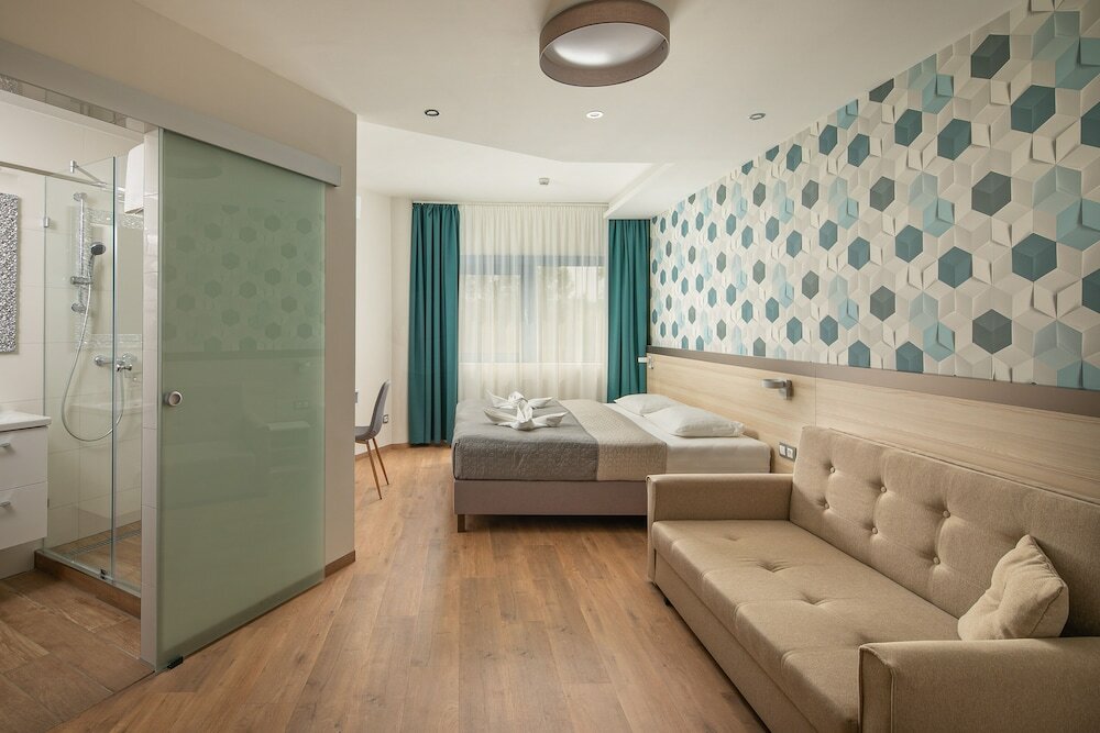 Фото Kristály Hotel