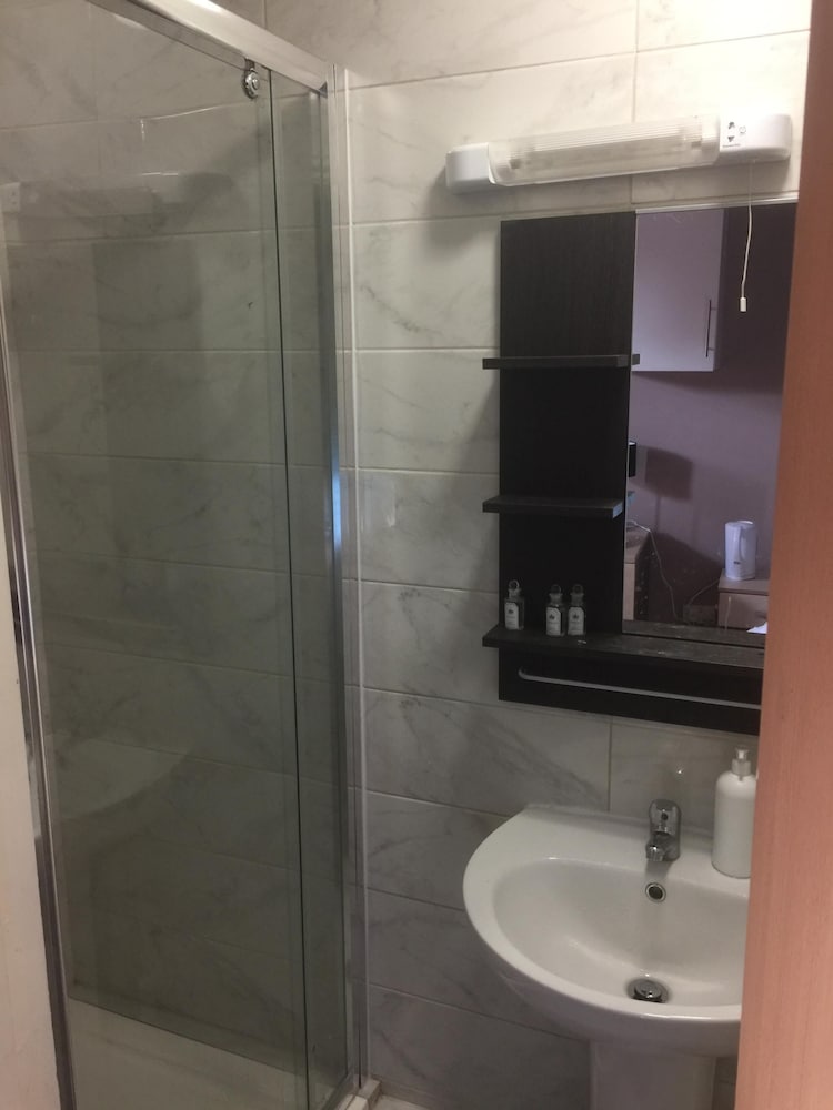 Фото Pacific Inn London Heathrow