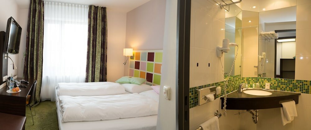 Фото Hotel Arooma