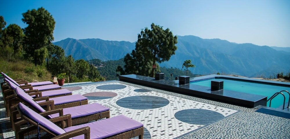 Фото Blue Pine Resort