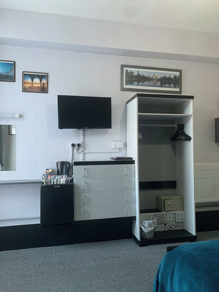 Фото Hornby Villa 4 B&b