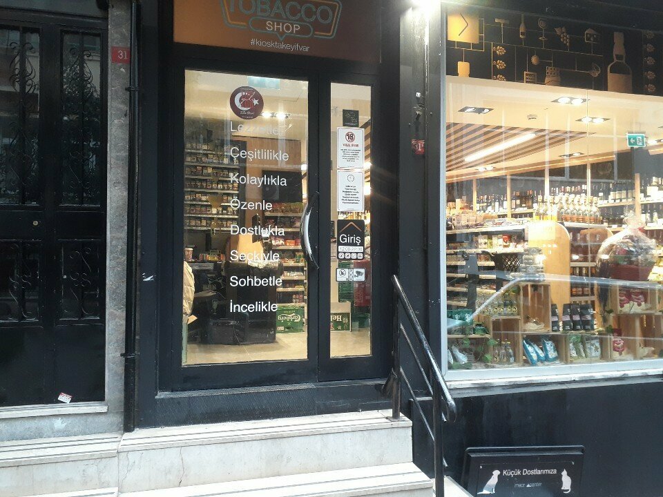 Supermarket Kiosk Macrocenter, Istanbul, photo