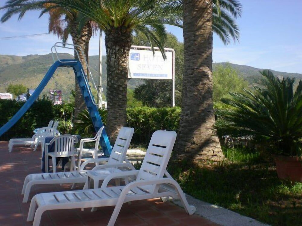 Фото Hotel Seven Residence