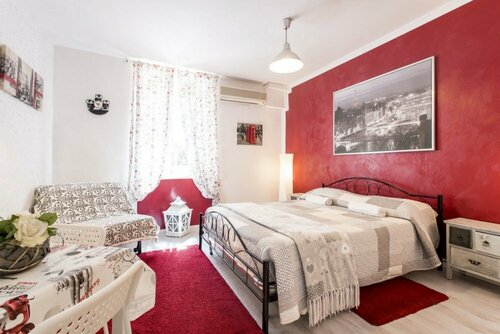 Апартаменты Sisi Apartment & Rooms в Дезенцано-дель-Гарда