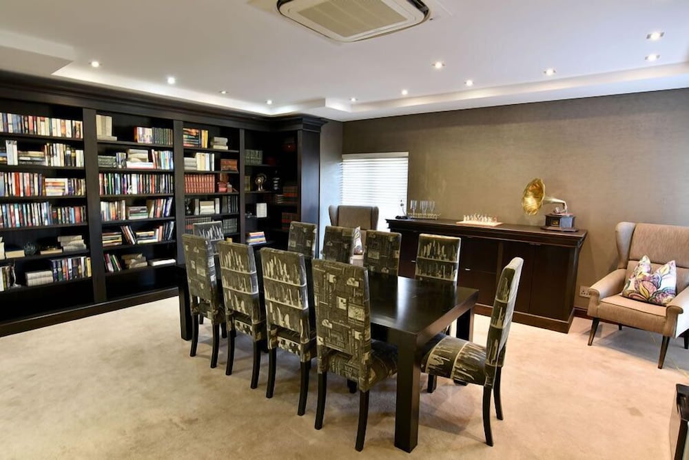 Фото The Tredenham Boutique Hotel