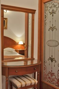 Гостиница Emma West