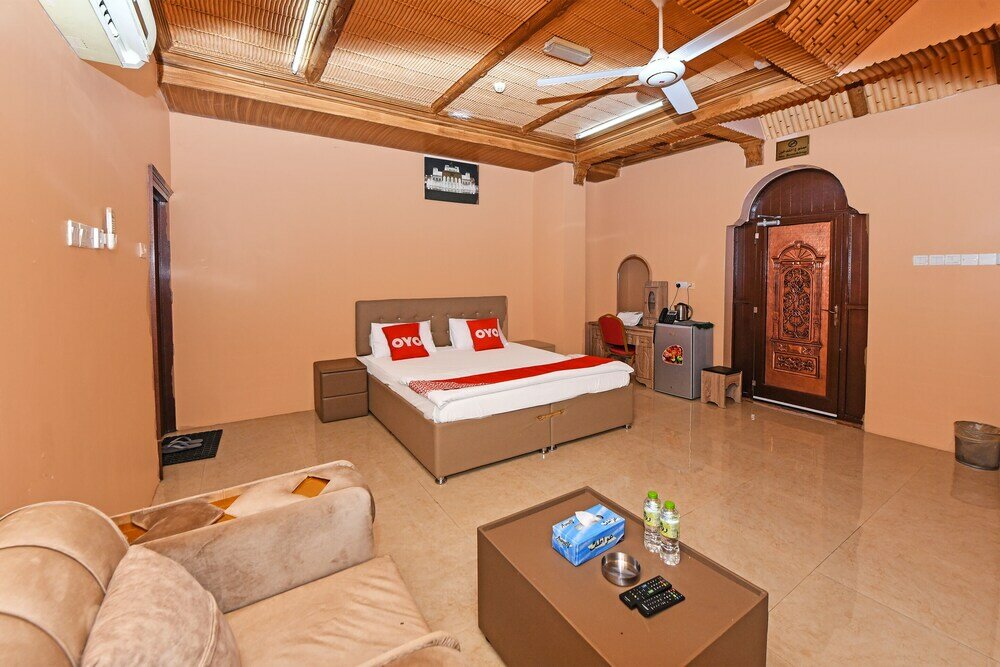 Фото Oyo 139 Al Ghadeer Hotel Apartments