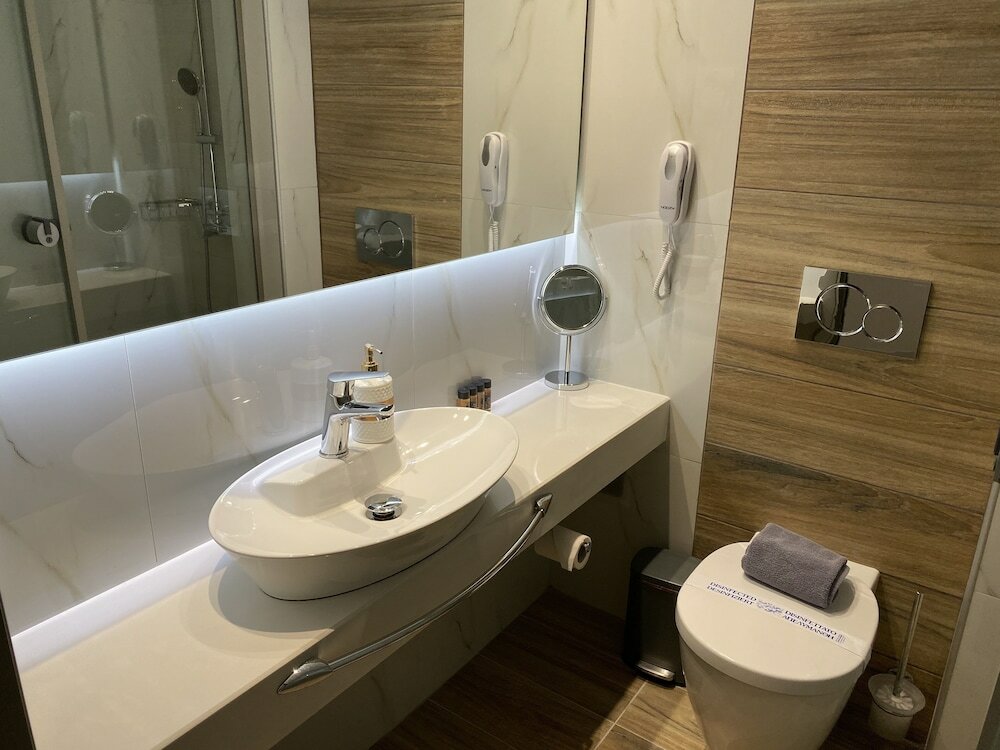 Фото Marvel Deluxe Rooms