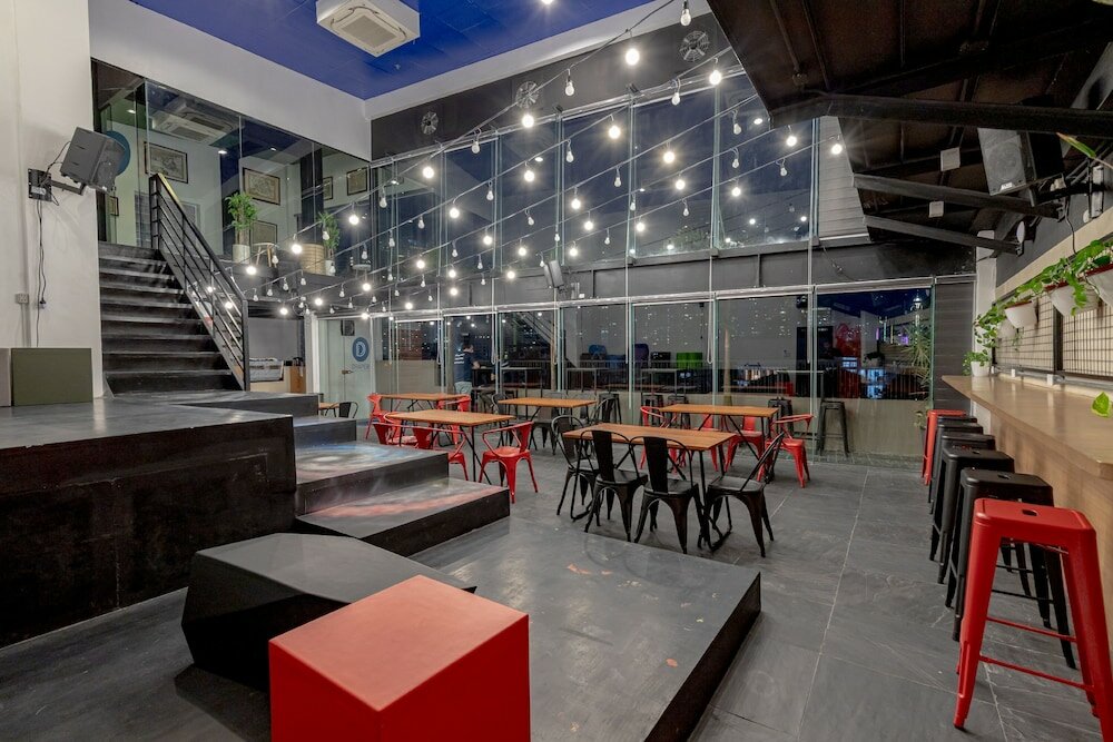 Фото Draper Startup House for Entrepreneurs - Hostel