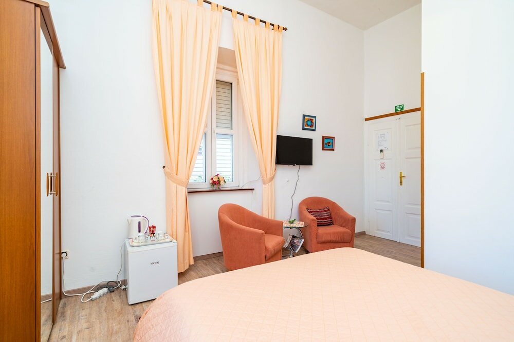 Фото House Boninovo - Adults Only