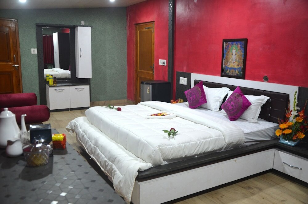 Фото Hotel City Plaza