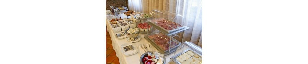 Фото Hotel Ideal