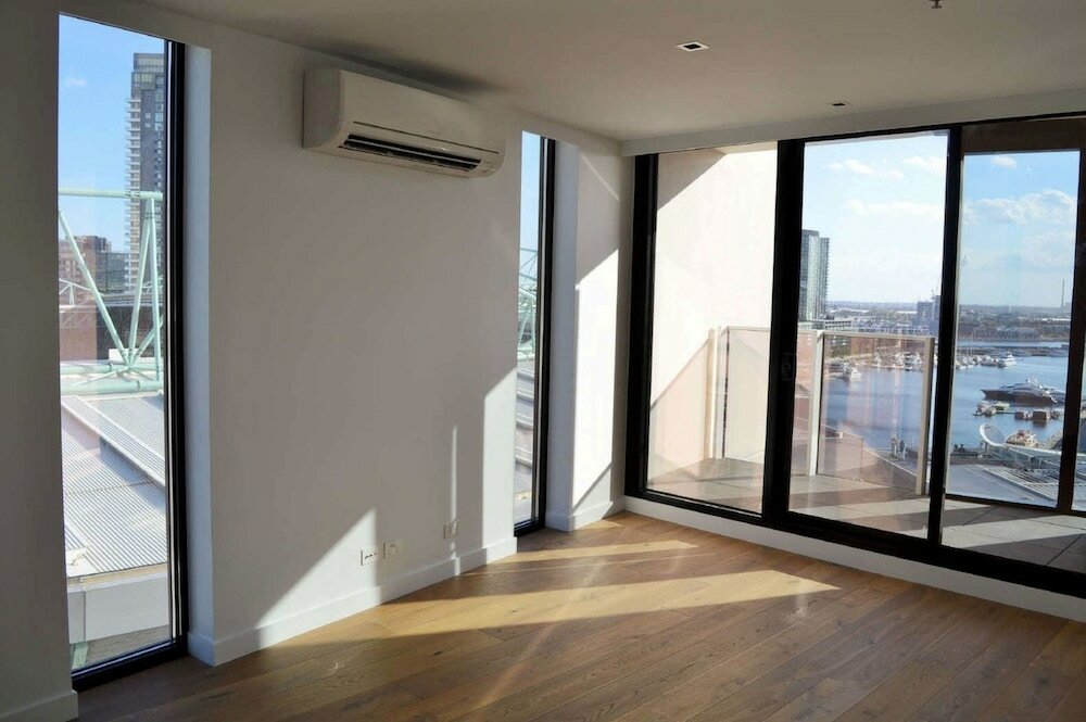 Фото ReadySet Apartments at Stadium