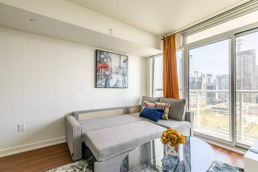 Фото Simply Comfort Stunning Downtown Condos