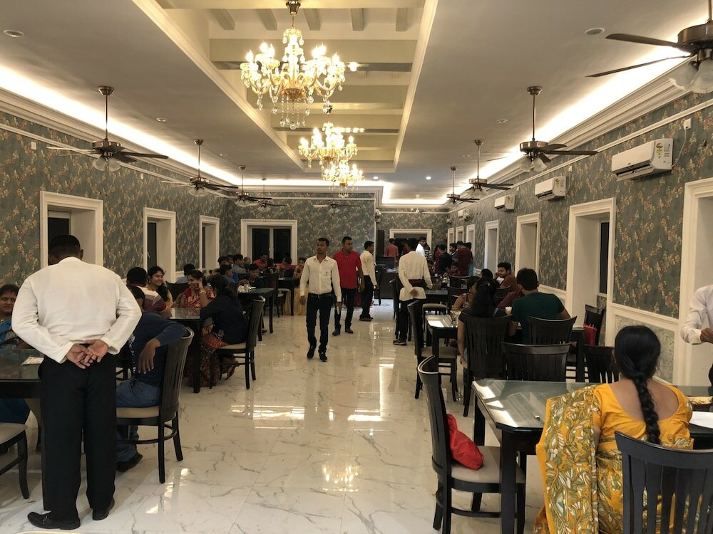 Фото Cossimbazar Palace of the Roys Rajbari